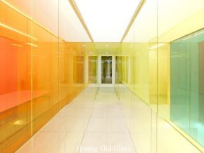 Kính màu trang trí